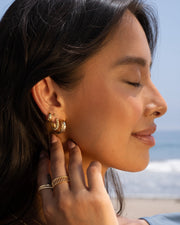 Solvine  Studs